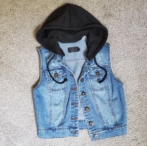 Jean hooded vest. Size M